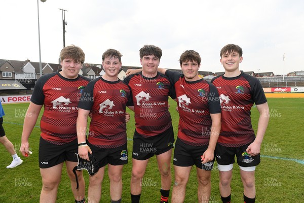 270426 - Bro Teifi v Maes Y Gwendraeth - Road to Principality Finals - Boys U18s Plate - Bro Teifi players celebrate at full time