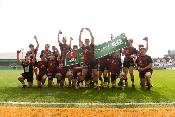 270426 - Bro Teifi v Maes Y Gwendraeth - Road to Principality Finals - Boys U18s Plate - Bro Teifi players celebrate lifting the plate at full time