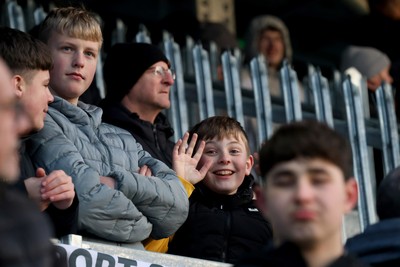 010126 - Bromley v Newport County - Sky Bet League 2 - Newport fans