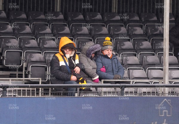 010126 - Bromley v Newport County - Sky Bet League 2 - Newport fans