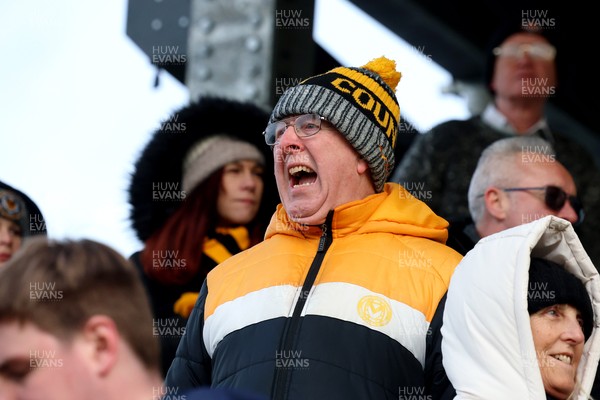 010126 - Bromley v Newport County - Sky Bet League 2 - Newport fans