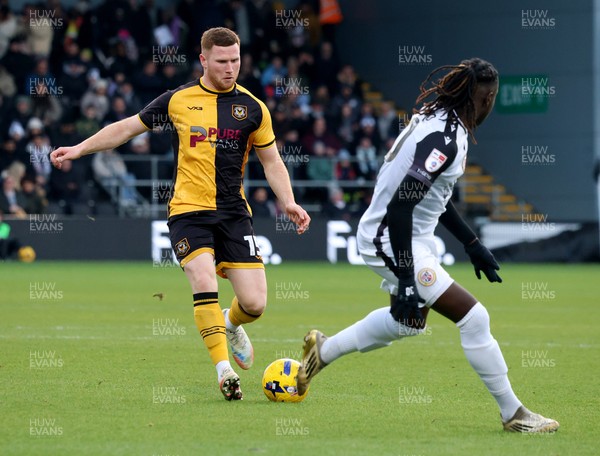010126 - Bromley v Newport County - Sky Bet League 2 - Lee Jenkins of Newport County