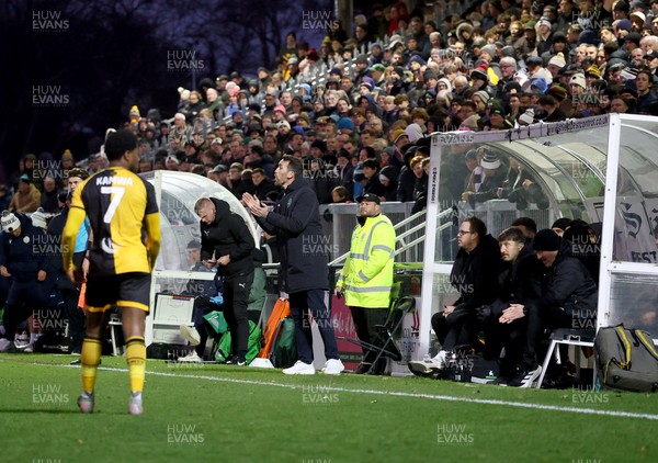 010126 - Bromley v Newport County - Sky Bet League 2 - Christian Fuchs, Newport Manager
