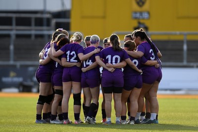 220426 - Brunel v Loughborough - Women's BUCS Final - Loughborough huddle