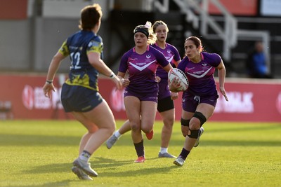 220426 - Brunel v Loughborough - Women's BUCS Final - Sarah Shrestha of Loughborough is challenged by Maya Champion of Brunel