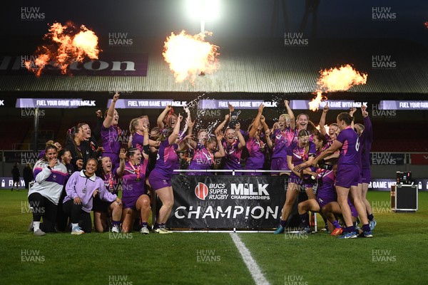 220426 - Brunel v Loughborough - Women's BUCS Final - Loughborough celebrate lifting the trophy at full time