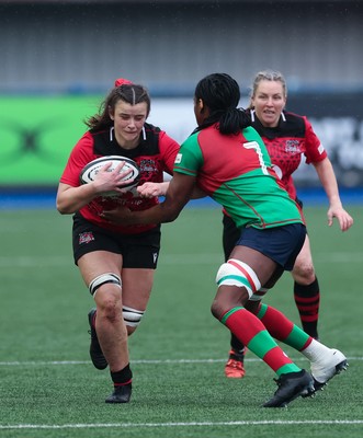 110126 - Brython Thunder v  Clovers, Celtic Challenge - Branwen Metcalfe of Brython Thunder charges forward