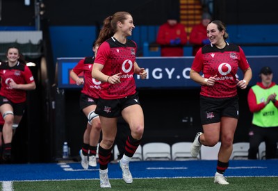 110126 - Brython Thunder v  Clovers, Celtic Challenge - Lisa Neumann of Brython Thunder and Courtney Keight of Brython Thunder run out at the start of the match