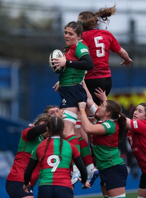 110126 - Brython Thunder v  Clovers, Celtic Challenge - Jemima Adams Verling of Clovers wins the line out