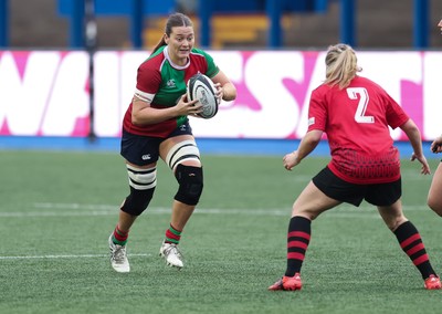 110126 - Brython Thunder v  Clovers, Celtic Challenge - Jane Clohessy of Clovers takes on Rhian Bowden of Brython Thunder