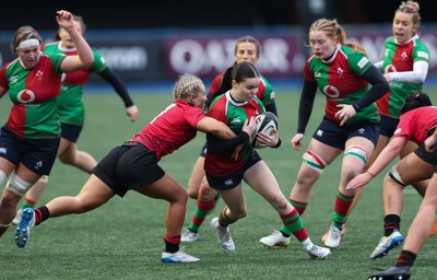 110126 - Brython Thunder v  Clovers, Celtic Challenge - Emily Foley of Clovers taks on Seren Singleton of Brython Thunder