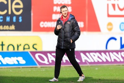 140226 - Brython Thunder v Edinburgh - Celtic Challenge - Brython Thunder head coach Ashley Beck during the warm up