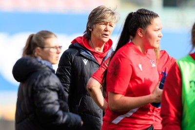 140226 - Brython Thunder v Edinburgh - Celtic Challenge - Liza Burgess during the warm up