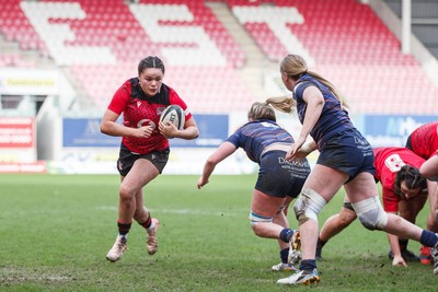 140226 - Brython Thunder v Edinburgh - Celtic Challenge - Jorja Aiono of Brython Thunder runs at the defence
