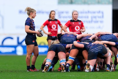140226 - Brython Thunder v Edinburgh - Celtic Challenge - Emily Love of Edinburgh prepares to put the ball into scrum