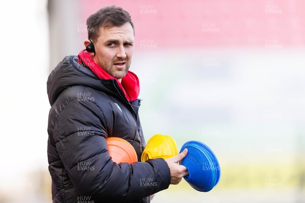 140226 - Brython Thunder v Edinburgh - Celtic Challenge - Brython Thunder head coach Ashley Beck during the warm up