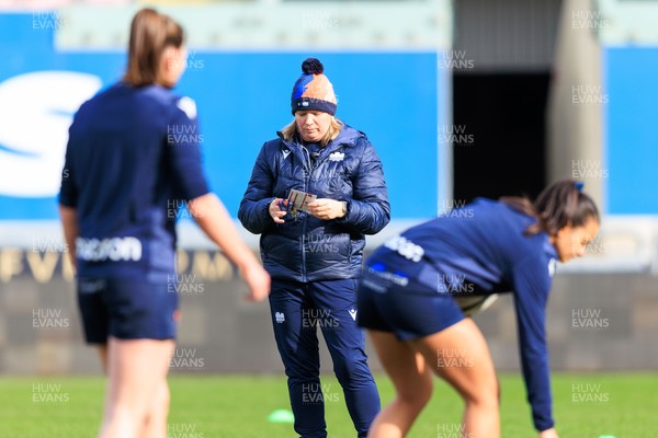 140226 - Brython Thunder v Edinburgh - Celtic Challenge - Edinburgh head coach Claire Cruikshank  during the warm up