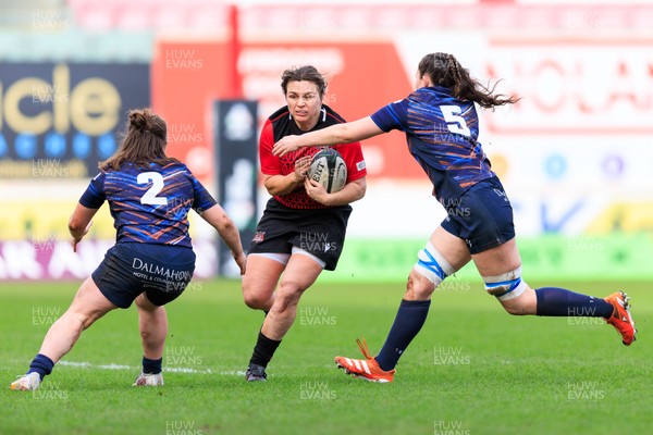140226 - Brython Thunder v Edinburgh - Celtic Challenge - Hannah Bluck of Brython Thunder is tackled by Natasha Logan of Edinburgh