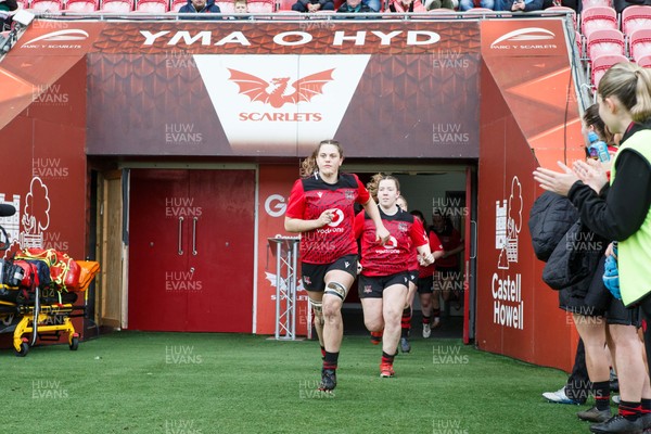 140226 - Brython Thunder v Edinburgh - Celtic Challenge - Natalia John of Brython Thunder leads her team out onto the pitch