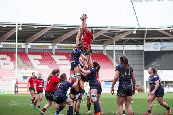 140226 - Brython Thunder v Edinburgh - Celtic Challenge - Natalia John of Brython Thunder wins a lineout