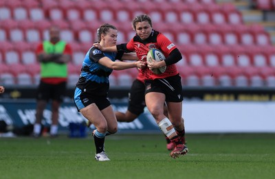 090325  Brython Thunder v Glasgow Warriors, Celtic Challenge - Hannah Bluck of Brython Thunder charges forward