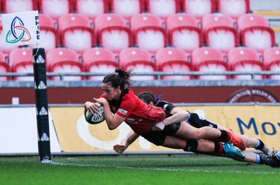 090325  Brython Thunder v Glasgow Warriors, Celtic Challenge - Hannah Lane of Brython Thunder scores try