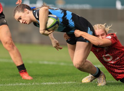 090325  Brython Thunder v Glasgow Warriors, Celtic Challenge - Orla Proctor of Glasgow Warriors races in to score try