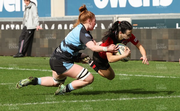 090325  Brython Thunder v Glasgow Warriors, Celtic Challenge - Eleanor Hing of Brython Thunder dives inn to score try