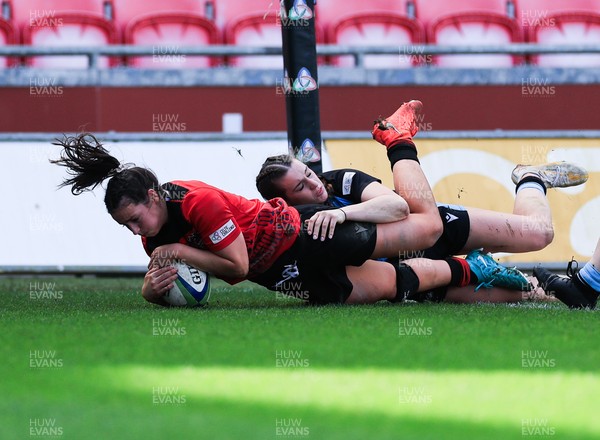 090325  Brython Thunder v Glasgow Warriors, Celtic Challenge - Hannah Lane of Brython Thunder scores try