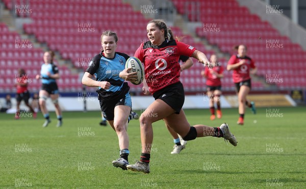 090325  Brython Thunder v Glasgow Warriors, Celtic Challenge - Gabby Healan of Brython Thunder races in to score try