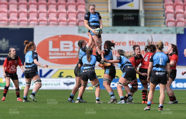 090325  Brython Thunder v Glasgow Warriors, Celtic Challenge - Emily Coubrough of Glasgow takes the line out