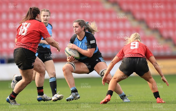 090325  Brython Thunder v Glasgow Warriors, Celtic Challenge - Freya Walker of Glasgow Warriors takes on Katie Carr of Brython Thunder