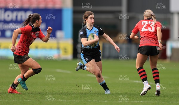 090325  Brython Thunder v Glasgow Warriors, Celtic Challenge - Nicole Flynn of Glasgow Warriors attacks