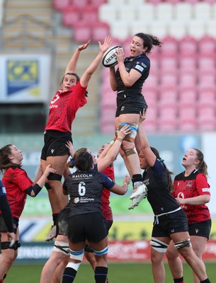 201225 - Brython Thunder v Glasgow Warriors, Celtic Challenge - Holland Bogan of Glasgow Warriors takes the line out
