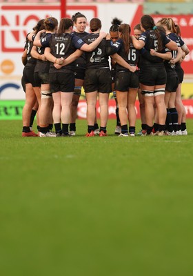 201225 - Brython Thunder v Glasgow Warriors, Celtic Challenge -The Glasgow Warriors team huddle up
