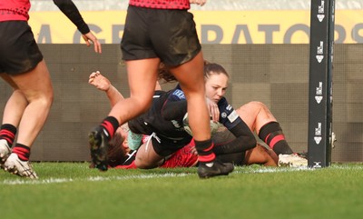 201225 - Brython Thunder v Glasgow Warriors, Celtic Challenge - Hannah Smyth of Glasgow Warriors scores her first try