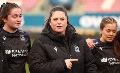 201225 - Brython Thunder v Glasgow Warriors, Celtic Challenge - Glasgow Warriors Women Head Coach Lindsey Smith at the end of the match