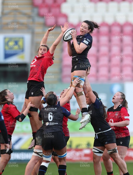 201225 - Brython Thunder v Glasgow Warriors, Celtic Challenge - Holland Bogan of Glasgow Warriors takes the line out