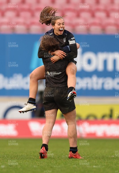 201225 - Brython Thunder v Glasgow Warriors, Celtic Challenge - Glasgow celebrate on the final whistle