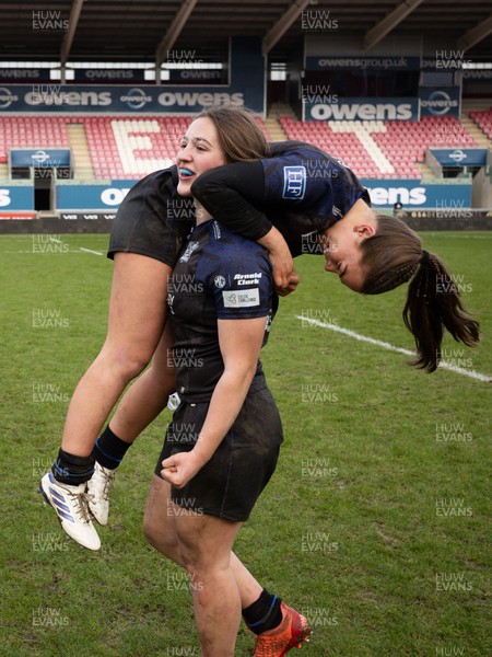 201225 - Brython Thunder v Glasgow Warriors, Celtic Challenge - Glasgow Warriors players celebrate at the end of the match