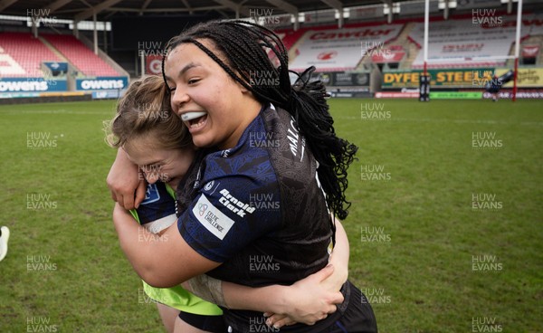 201225 - Brython Thunder v Glasgow Warriors, Celtic Challenge - Glasgow Warriors players celebrate at the end of the match