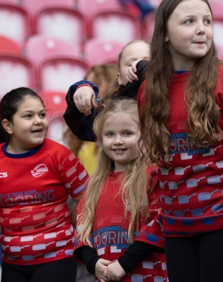 080326 - Brython Thunder v Gwalia Lightning, Celtic Challenge - A guard of honour waits for the players