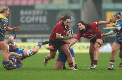 080326 - Brython Thunder v Gwalia Lightning, Celtic Challenge - Courtney Keight of Brython Thunder charges through the Gwalia defence