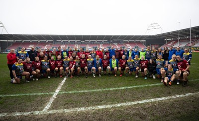 080326 - Brython Thunder v Gwalia Lightning, Celtic Challenge - Brython Thunder and Gwalia Lightning gather together at the end of the match