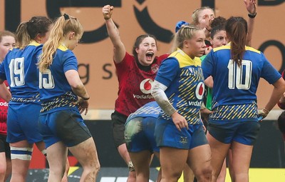 080326 - Brython Thunder v Gwalia Lightning, Celtic Challenge - Gwen Crabb of Brython Thunder celebrates on the final whistle
