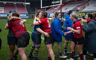 080326 - Brython Thunder v Gwalia Lightning, Celtic Challenge - Players congratulate each other at the end of each match