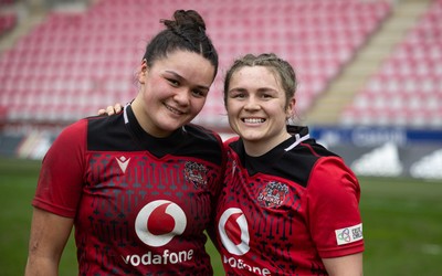 080326 - Brython Thunder v Gwalia Lightning, Celtic Challenge - Jorja Aiono of Brython Thunder and Hannah Bluck of Brython Thunder
