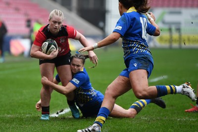 080326 - Brython Thunder v Gwalia Lightning - Celtic Challenge - Seren Lockwood of Brython Thunder is challenged by Bryone King of Gwalia Lightning