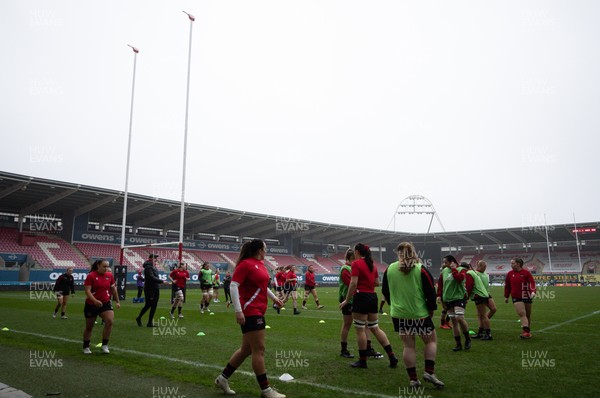 080326 - Brython Thunder v Gwalia Lightning, Celtic Challenge - Brython Thunder warm up ahead of the match