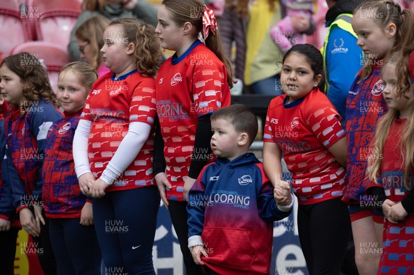 080326 - Brython Thunder v Gwalia Lightning, Celtic Challenge - A guard of honour waits for the players